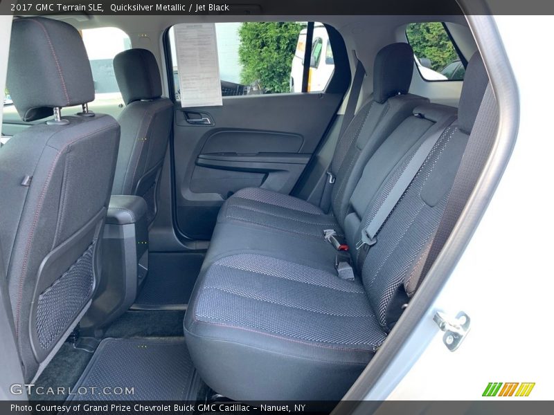 Quicksilver Metallic / Jet Black 2017 GMC Terrain SLE