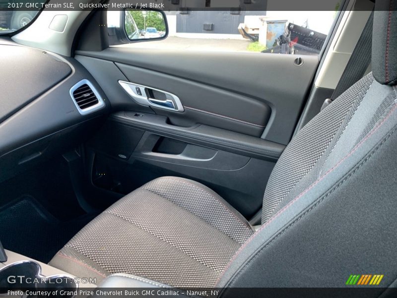 Quicksilver Metallic / Jet Black 2017 GMC Terrain SLE
