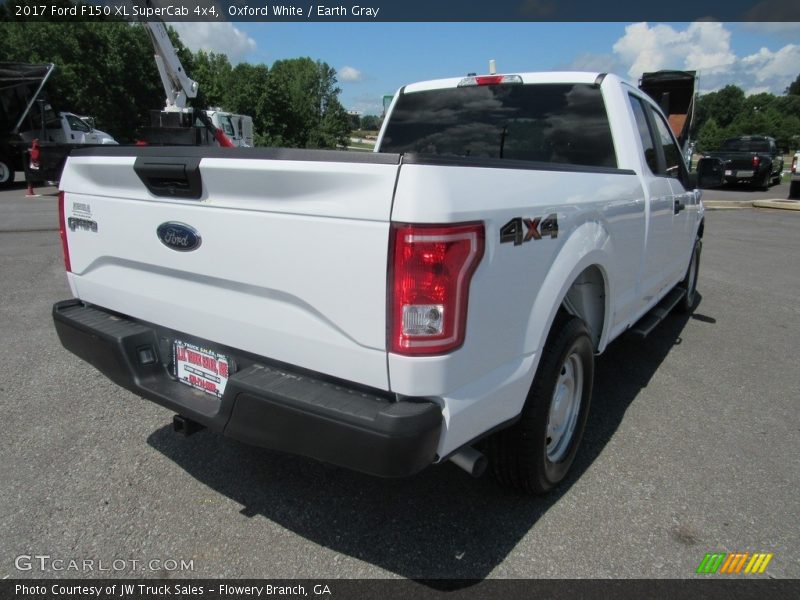 Oxford White / Earth Gray 2017 Ford F150 XL SuperCab 4x4