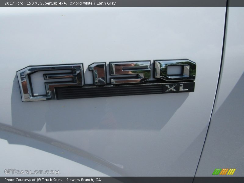 Oxford White / Earth Gray 2017 Ford F150 XL SuperCab 4x4