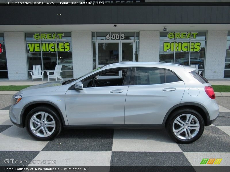 Polar Silver Metallic / Black 2017 Mercedes-Benz GLA 250