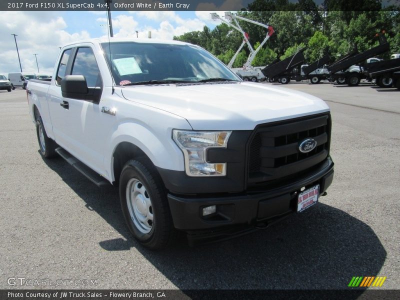 Oxford White / Earth Gray 2017 Ford F150 XL SuperCab 4x4