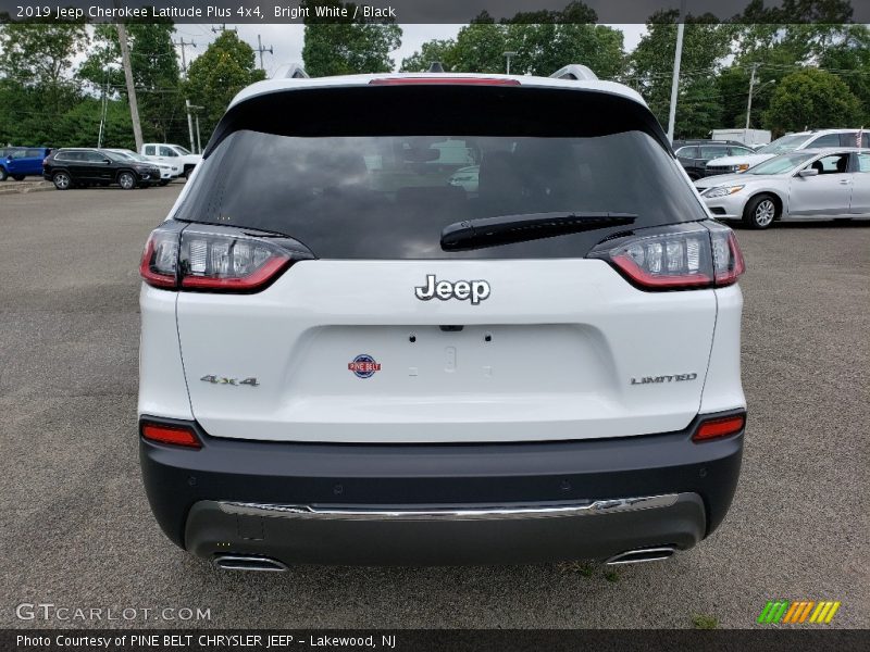 Bright White / Black 2019 Jeep Cherokee Latitude Plus 4x4