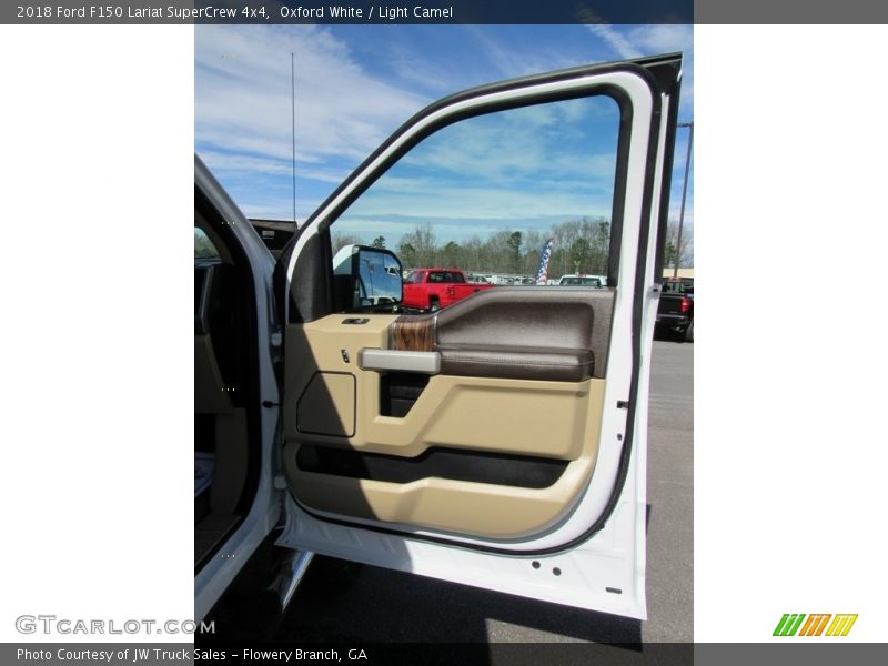 Oxford White / Light Camel 2018 Ford F150 Lariat SuperCrew 4x4