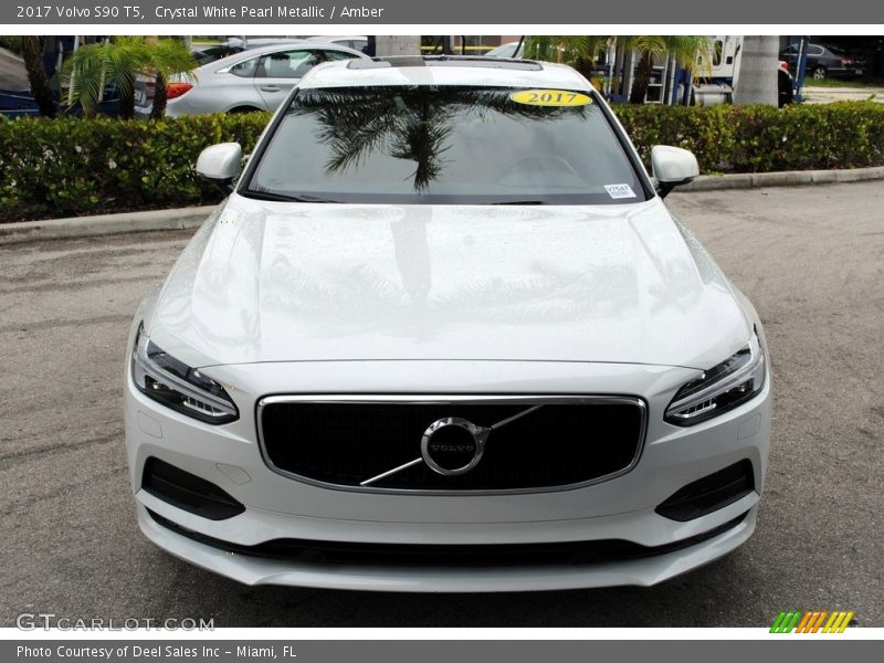 Crystal White Pearl Metallic / Amber 2017 Volvo S90 T5