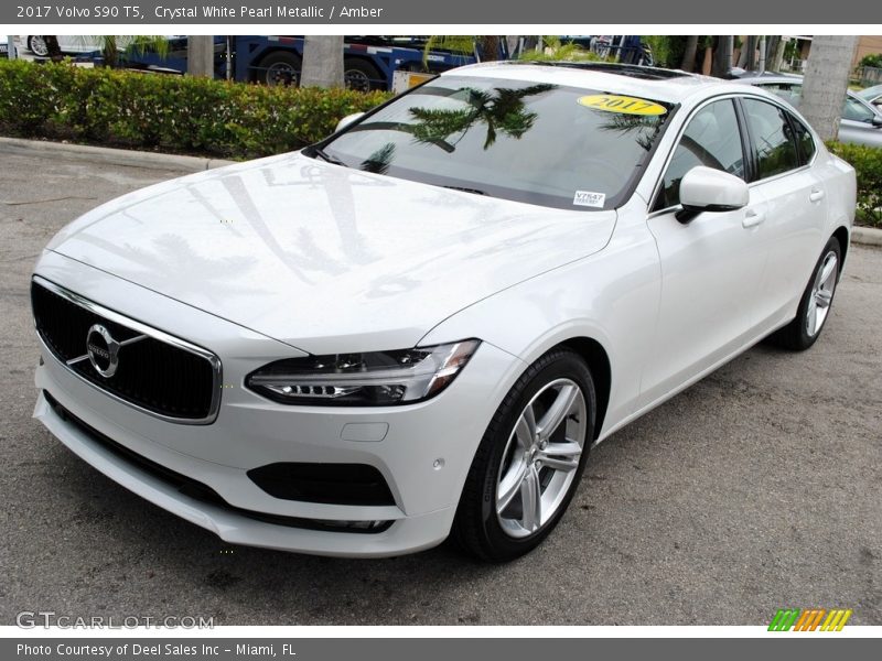 Crystal White Pearl Metallic / Amber 2017 Volvo S90 T5
