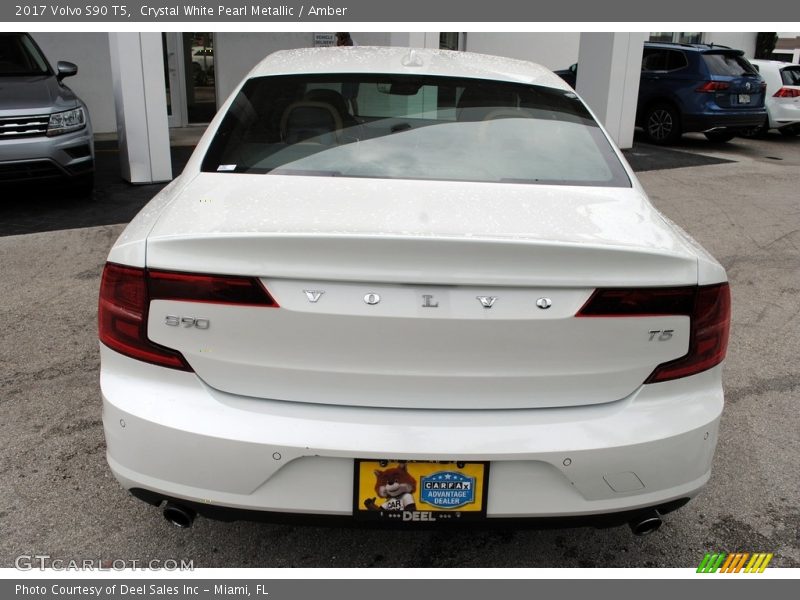Crystal White Pearl Metallic / Amber 2017 Volvo S90 T5