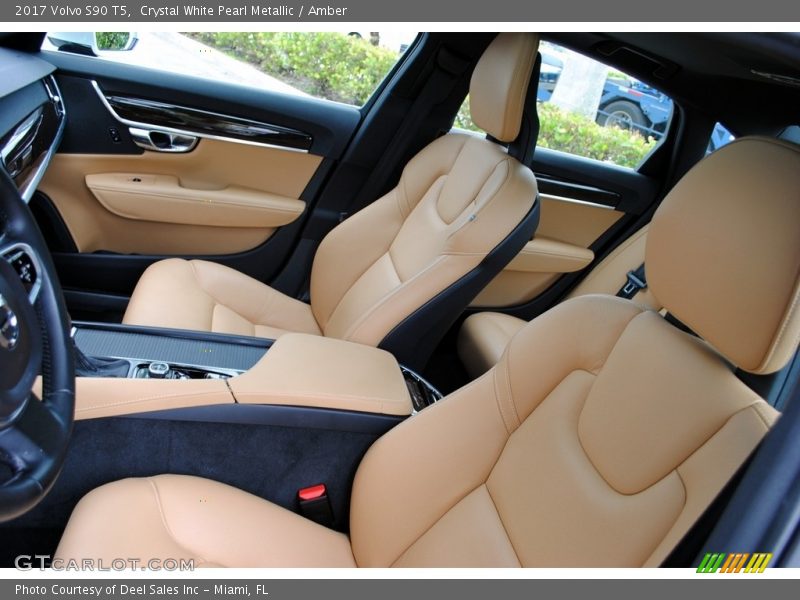 Front Seat of 2017 S90 T5