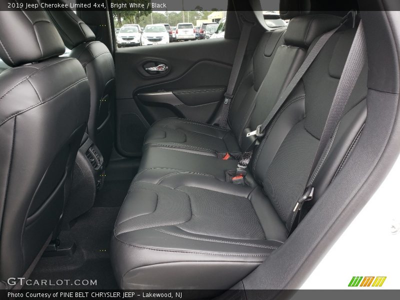 Bright White / Black 2019 Jeep Cherokee Limited 4x4