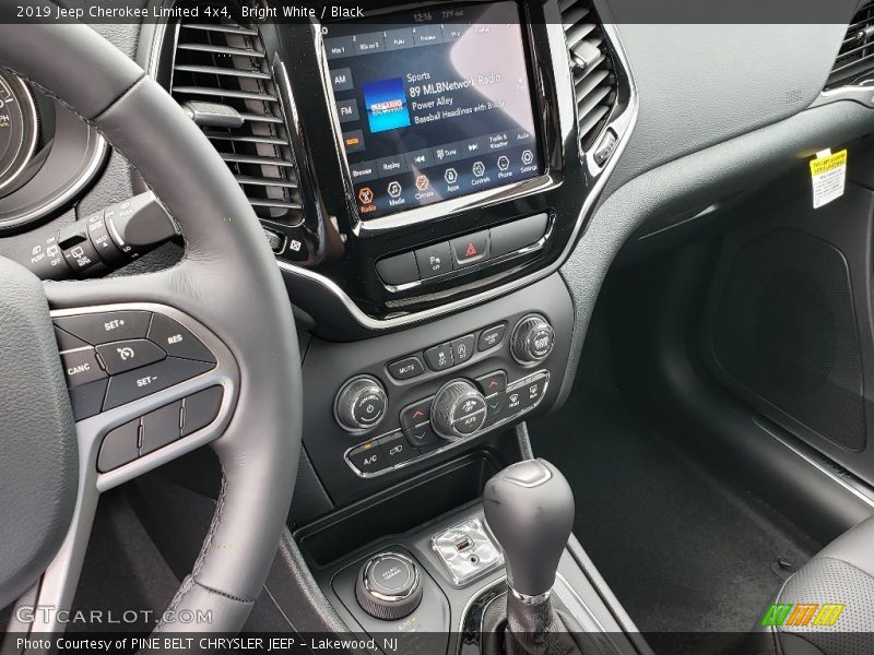 Bright White / Black 2019 Jeep Cherokee Limited 4x4