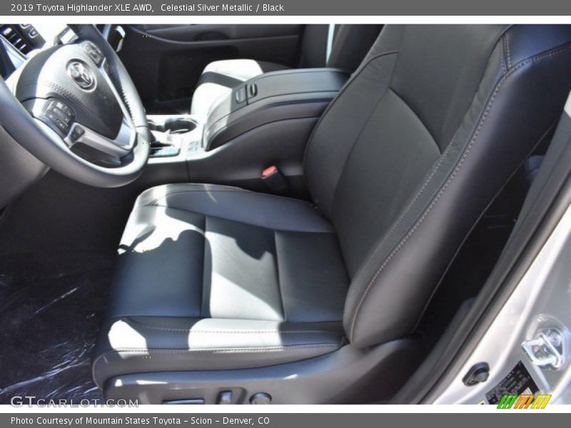 Celestial Silver Metallic / Black 2019 Toyota Highlander XLE AWD