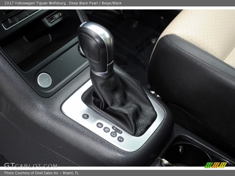 Deep Black Pearl / Beige/Black 2017 Volkswagen Tiguan Wolfsburg
