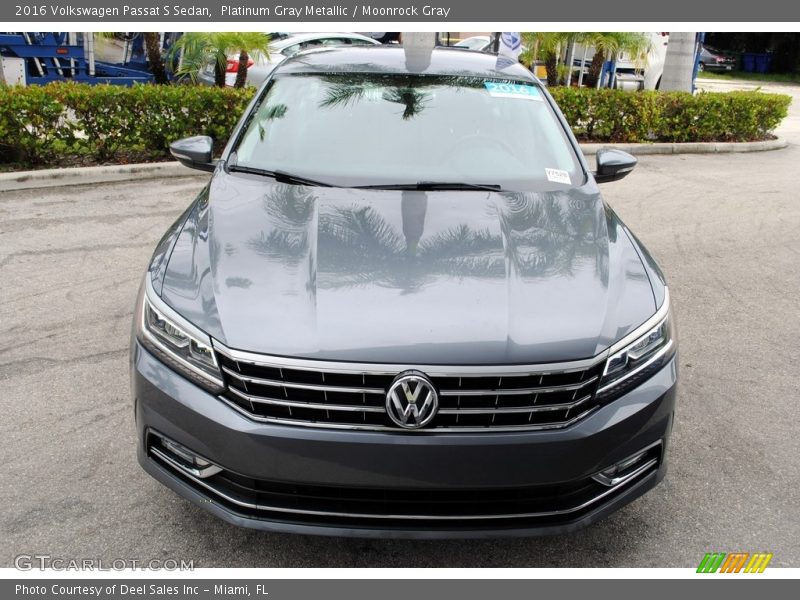 Platinum Gray Metallic / Moonrock Gray 2016 Volkswagen Passat S Sedan