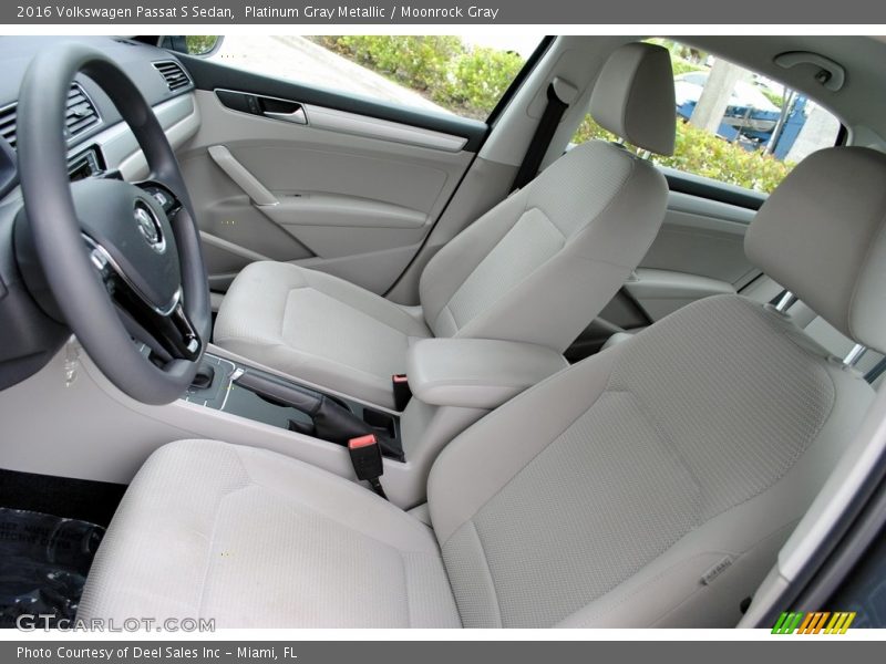 Platinum Gray Metallic / Moonrock Gray 2016 Volkswagen Passat S Sedan