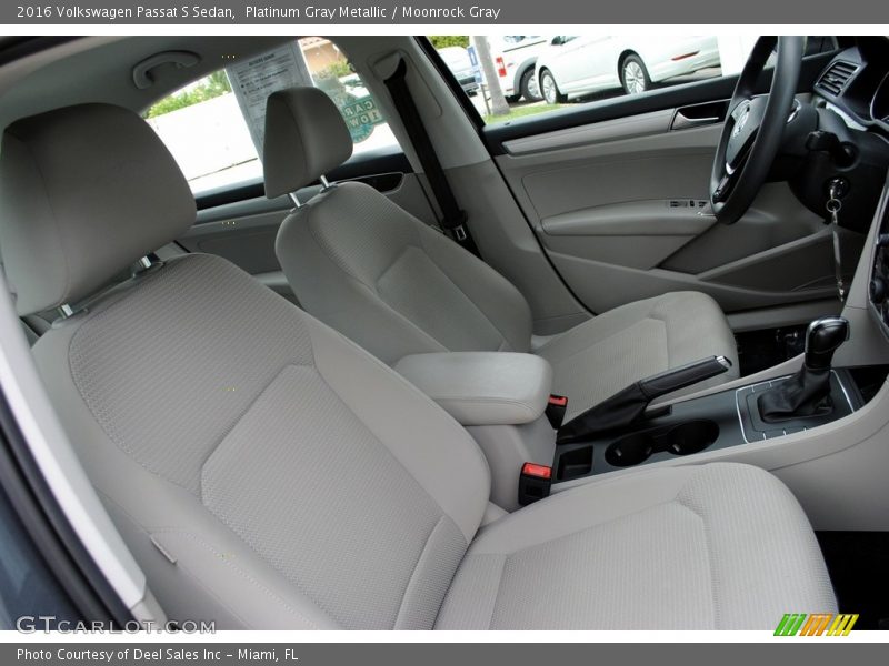 Platinum Gray Metallic / Moonrock Gray 2016 Volkswagen Passat S Sedan