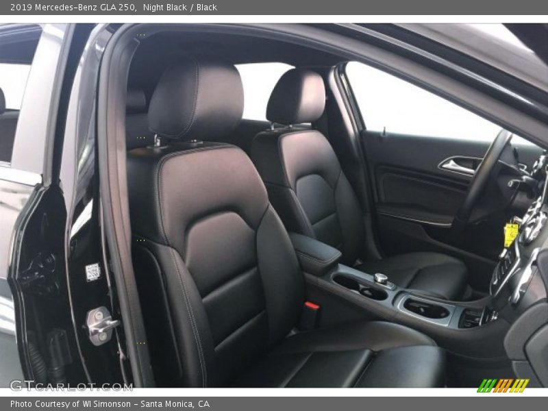 Night Black / Black 2019 Mercedes-Benz GLA 250