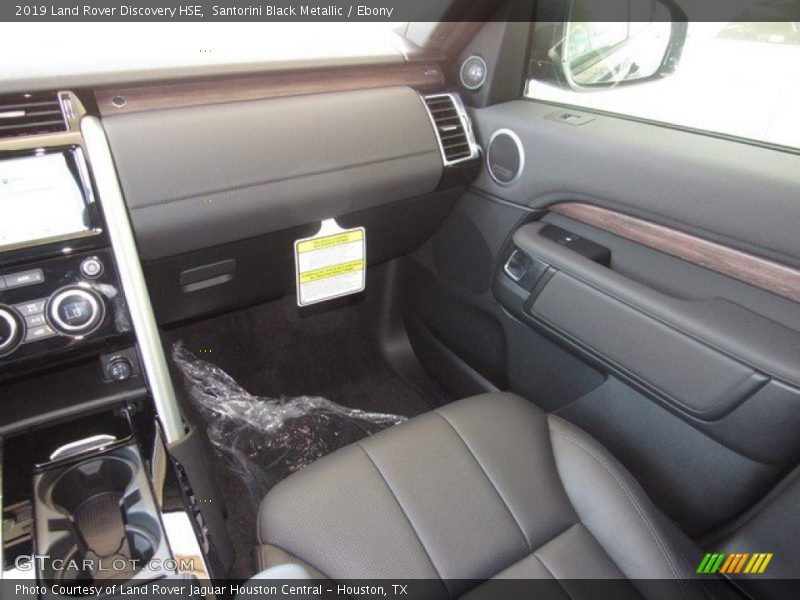 Santorini Black Metallic / Ebony 2019 Land Rover Discovery HSE