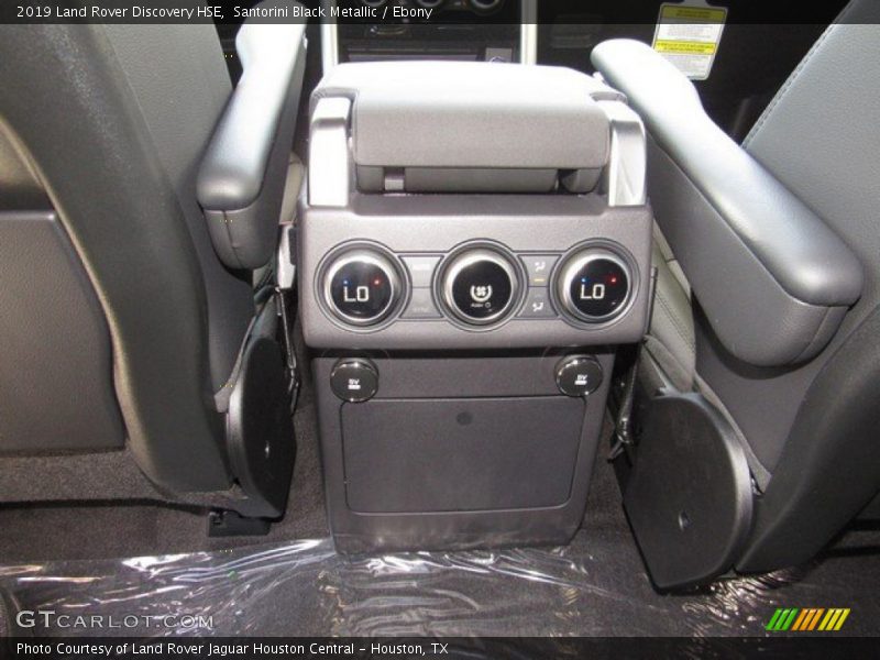 Santorini Black Metallic / Ebony 2019 Land Rover Discovery HSE