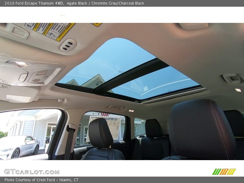 Agate Black / Chromite Gray/Charcoal Black 2019 Ford Escape Titanium 4WD
