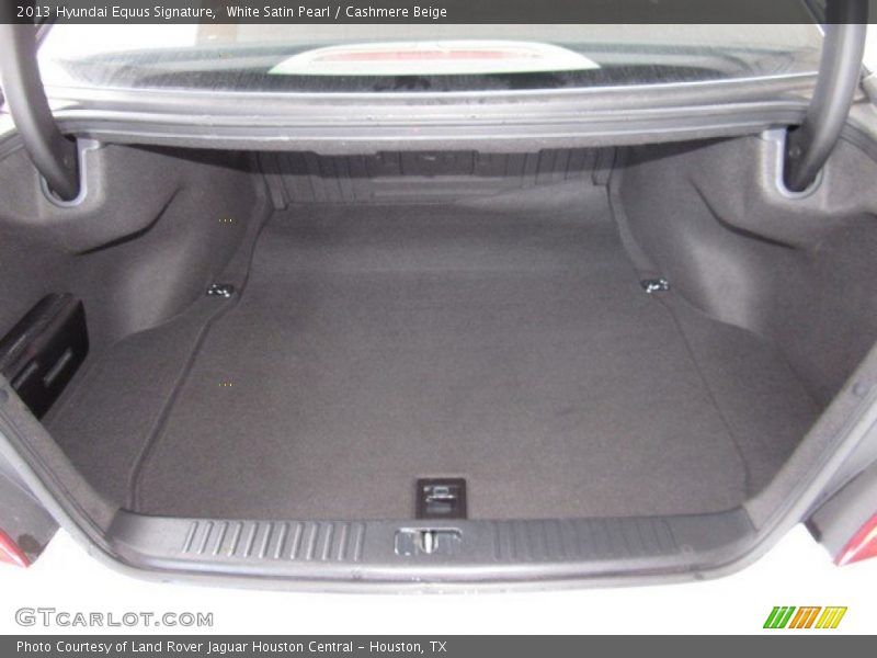 White Satin Pearl / Cashmere Beige 2013 Hyundai Equus Signature