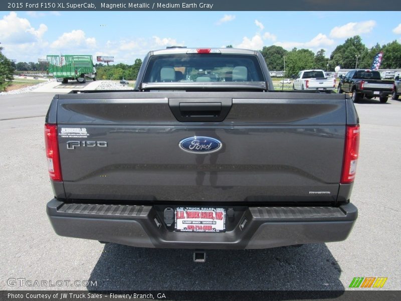 Magnetic Metallic / Medium Earth Gray 2015 Ford F150 XL SuperCab
