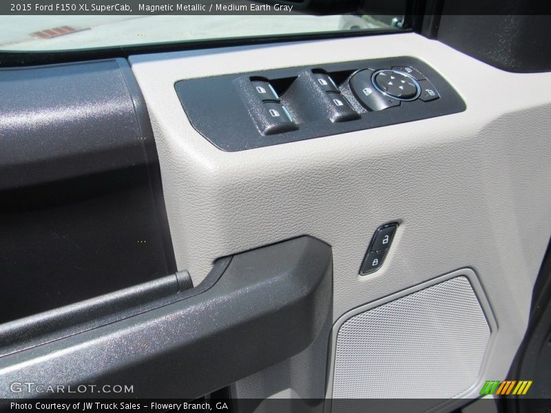 Magnetic Metallic / Medium Earth Gray 2015 Ford F150 XL SuperCab