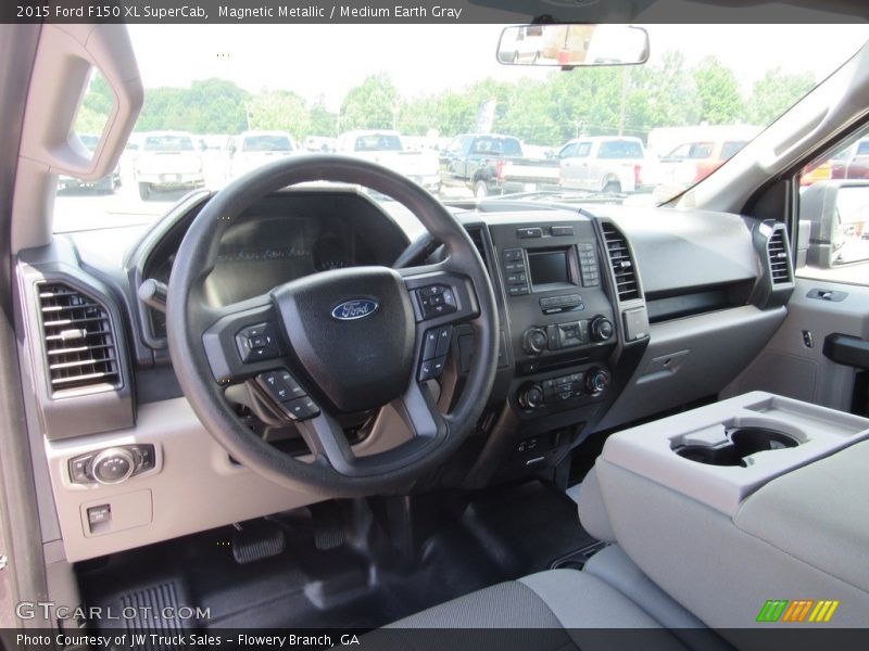 Magnetic Metallic / Medium Earth Gray 2015 Ford F150 XL SuperCab