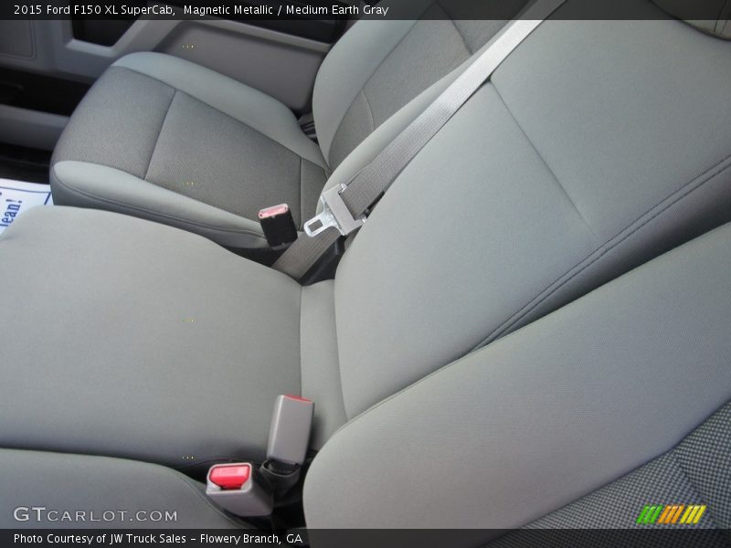 Magnetic Metallic / Medium Earth Gray 2015 Ford F150 XL SuperCab