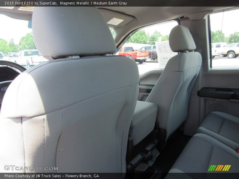 Magnetic Metallic / Medium Earth Gray 2015 Ford F150 XL SuperCab
