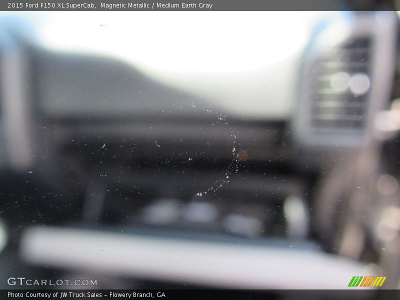 Magnetic Metallic / Medium Earth Gray 2015 Ford F150 XL SuperCab