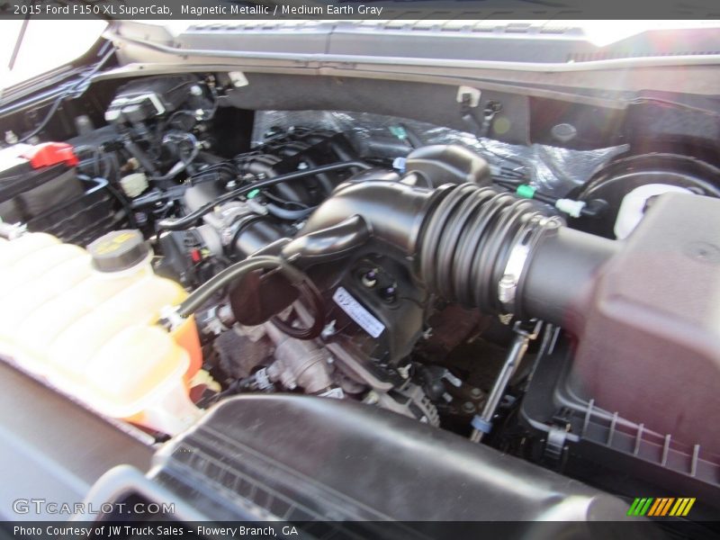 Magnetic Metallic / Medium Earth Gray 2015 Ford F150 XL SuperCab