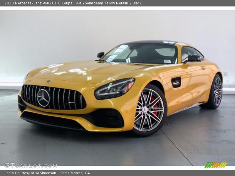 Front 3/4 View of 2020 AMG GT C Coupe