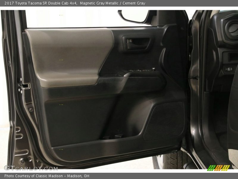 Magnetic Gray Metallic / Cement Gray 2017 Toyota Tacoma SR Double Cab 4x4