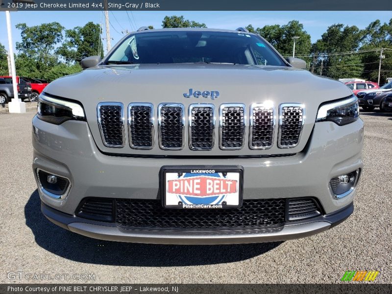 Sting-Gray / Black 2019 Jeep Cherokee Limited 4x4