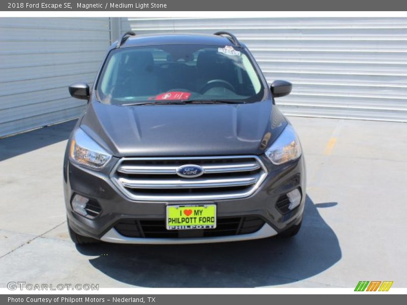 Magnetic / Medium Light Stone 2018 Ford Escape SE