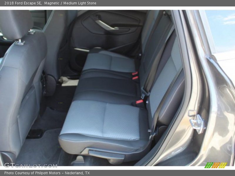 Magnetic / Medium Light Stone 2018 Ford Escape SE