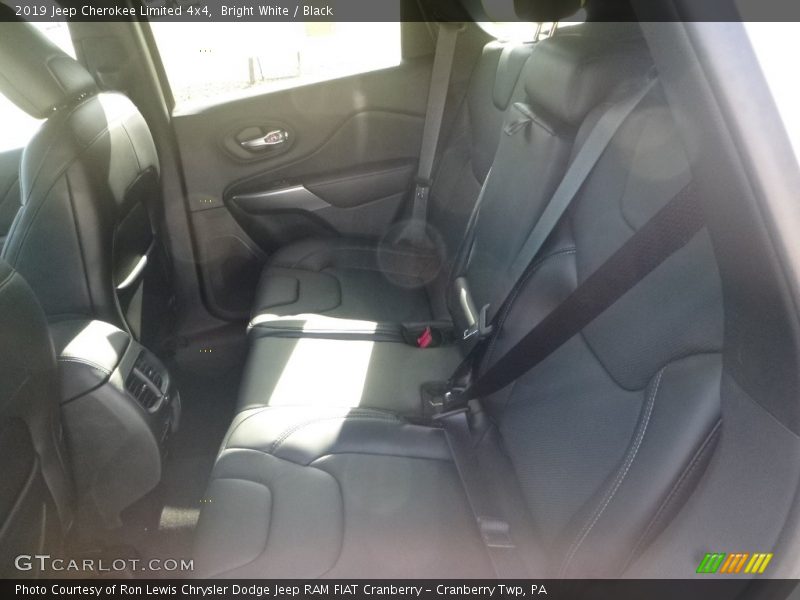 Bright White / Black 2019 Jeep Cherokee Limited 4x4