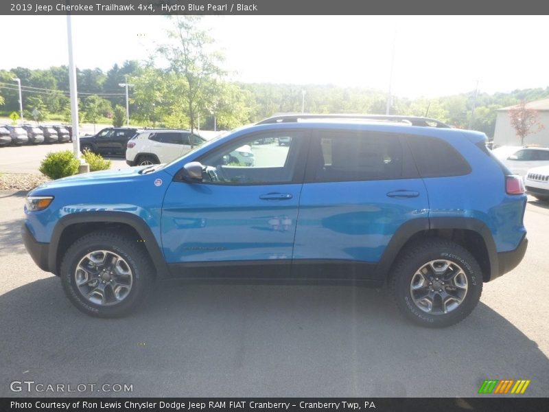 Hydro Blue Pearl / Black 2019 Jeep Cherokee Trailhawk 4x4