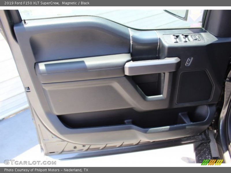 Magnetic / Black 2019 Ford F150 XLT SuperCrew