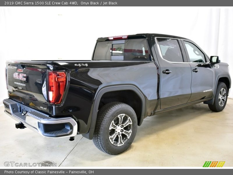 Onyx Black / Jet Black 2019 GMC Sierra 1500 SLE Crew Cab 4WD