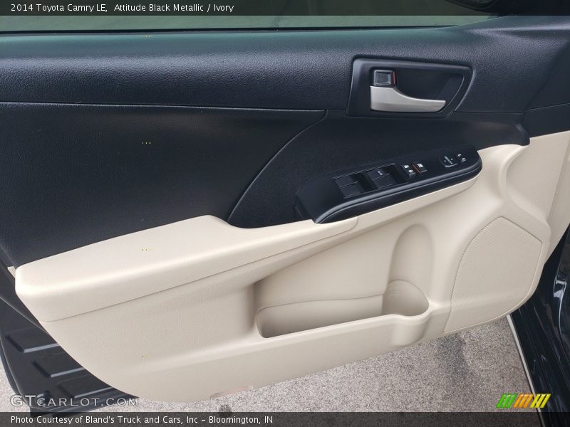 Attitude Black Metallic / Ivory 2014 Toyota Camry LE