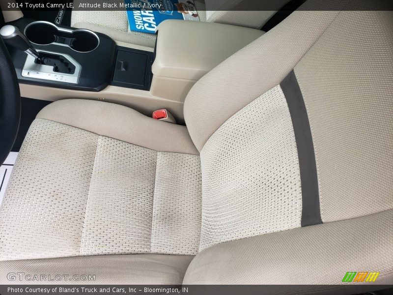 Attitude Black Metallic / Ivory 2014 Toyota Camry LE