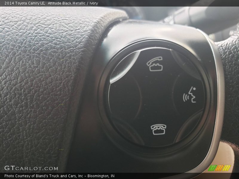 Attitude Black Metallic / Ivory 2014 Toyota Camry LE