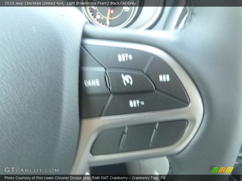 Light Brownstone Pearl / Black/Ski Grey 2019 Jeep Cherokee Limited 4x4