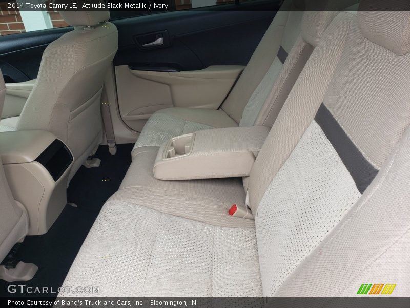 Attitude Black Metallic / Ivory 2014 Toyota Camry LE