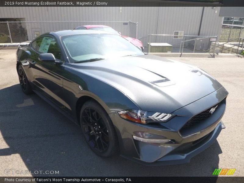 Magnetic / Ebony 2019 Ford Mustang EcoBoost Fastback