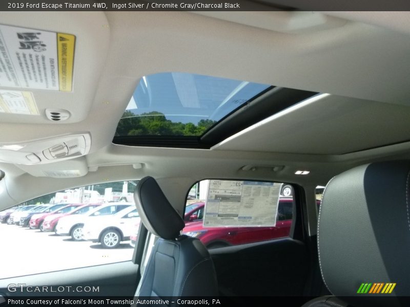 Ingot Silver / Chromite Gray/Charcoal Black 2019 Ford Escape Titanium 4WD