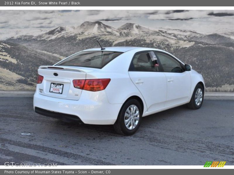 Snow White Pearl / Black 2012 Kia Forte EX