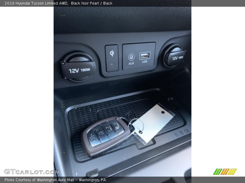 Black Noir Pearl / Black 2019 Hyundai Tucson Limited AWD