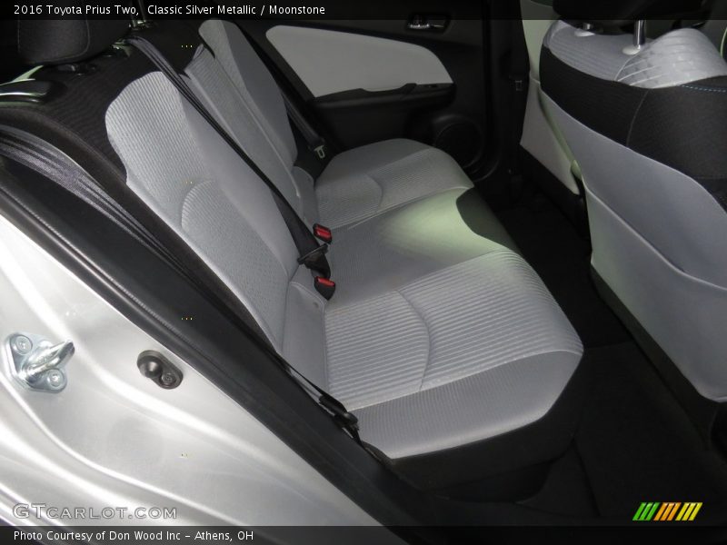Classic Silver Metallic / Moonstone 2016 Toyota Prius Two